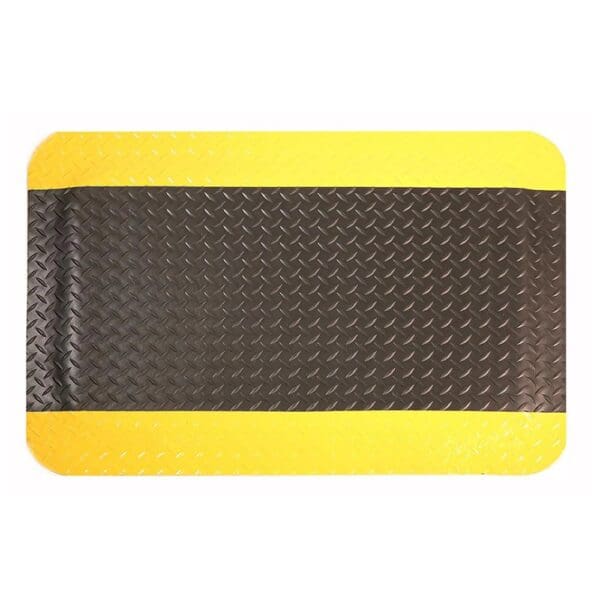 Diamond Plate Anti Fatigue Standing Matt Black/Yellow