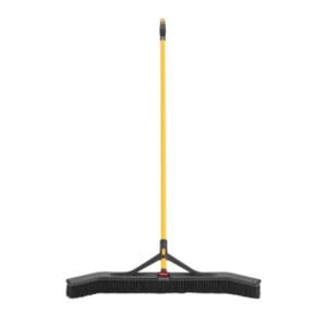 Rubbermaid Maximizer Push to Centre Push Broom